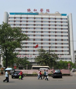 武汉协和医院轻质墙板工程施工案例